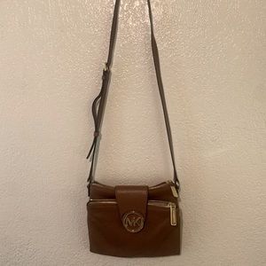 MICHAEL KORS CROSSBODY BAG